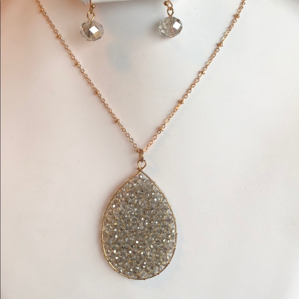 Necklace 🌼
